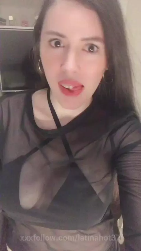 Cute Girl with Bubblebutt by latinahot37