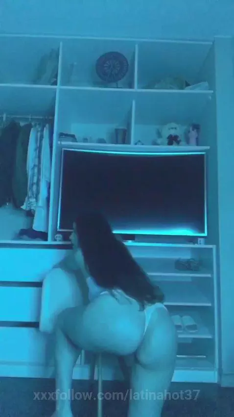 Pretty Face Pretty Ass by latinahot37