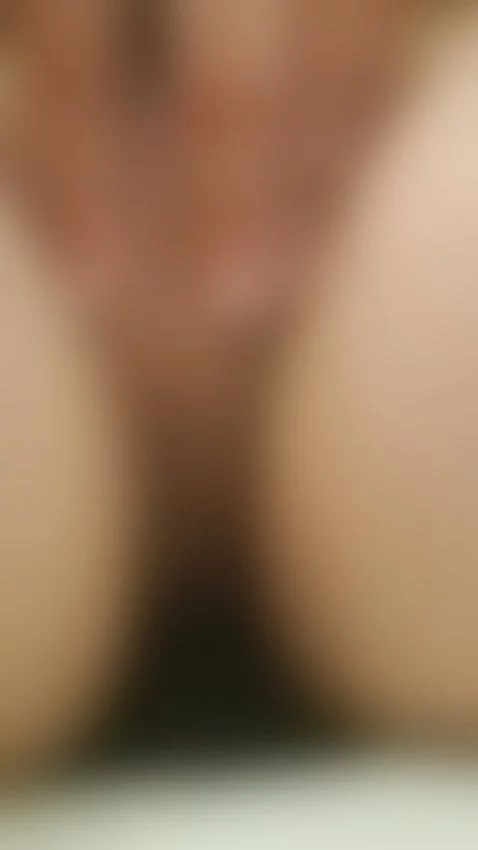 Do you follow me on stripchat? https://es.stripchat.com/Alex... by alexamiler1