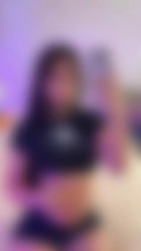 become addicted to my moves 🖤😋 by veronicamartin