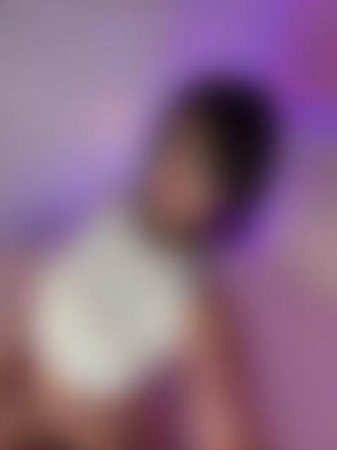https://www.camsoda.com/veronicamartin by veronicamartin