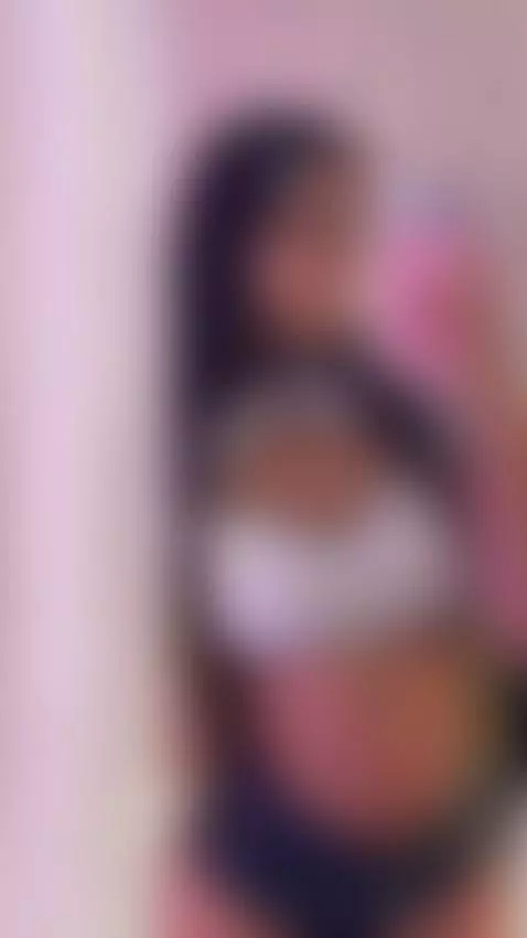 https://www.camsoda.com/veronicamartin    take me with you by veronicamartin
