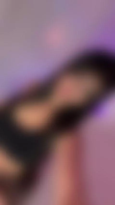 https://www.camsoda.com/veronicamartin by veronicamartin