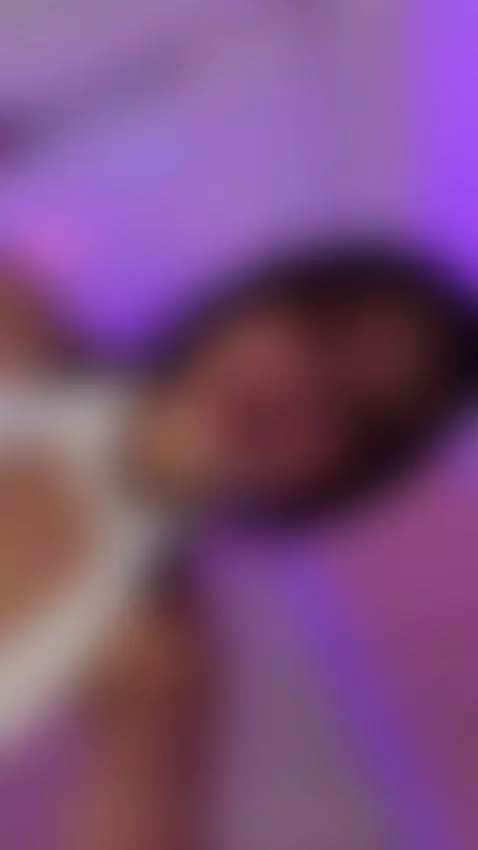 https://www.camsoda.com/veronicamartin  My little tail wants... by veronicamartin