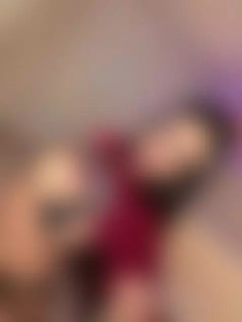 https://www.camsoda.com/veronicamartin?id=veronicamartin  🙂‍... by veronicamartin