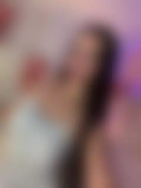 https://www.camsoda.com/veronicamartin?id=veronicamartin    ... by veronicamartin