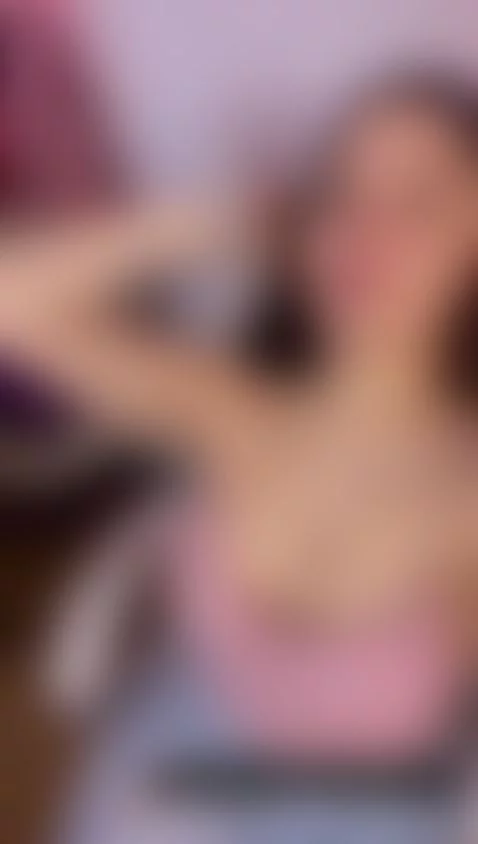 come to my living room and let's enjoy together by karlaa1