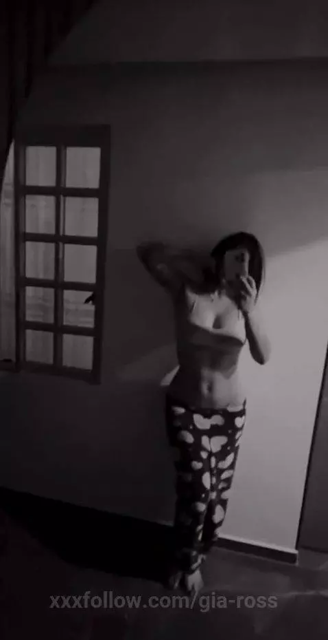 Hello, don't you miss me? 
https://es.stripchat.com/Giaa_Ros... by gia-ross