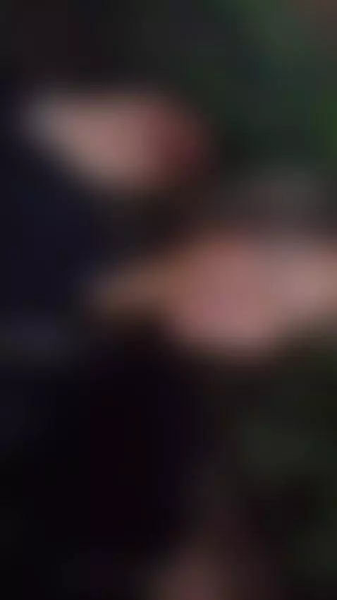 Presence that seduces in silence. by gia-ross