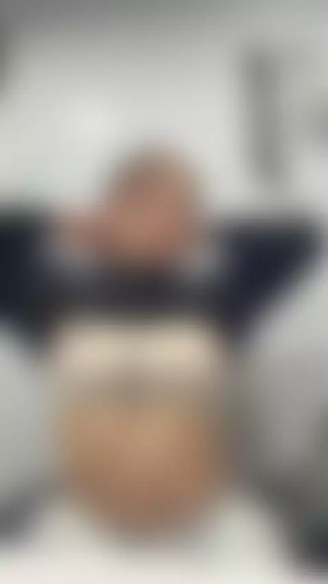 MY SEX MACHINE IS WAITING FOR YOU 😏 by gia-ross