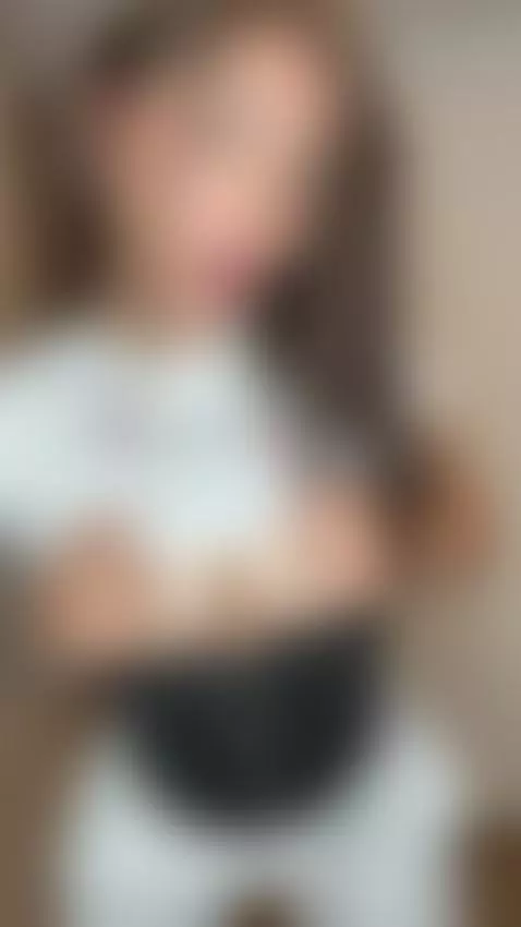 Elegance with a hint of trouble. by gia-ross