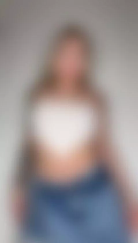 watch me undress... by gia-ross