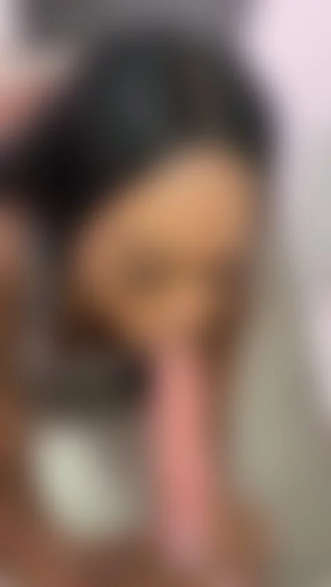 A small blowjob for you🍆💦 by yessicabrowm