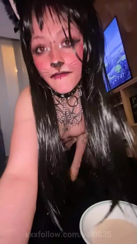 come and lick my body with cosplay of a kittie 

comolete se... by val0835