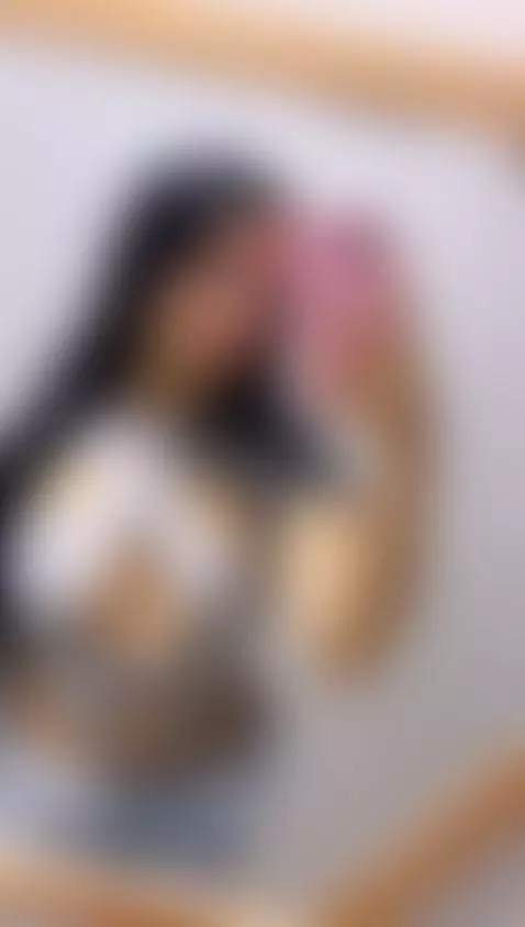 Your sweet girl is online by susan-zc