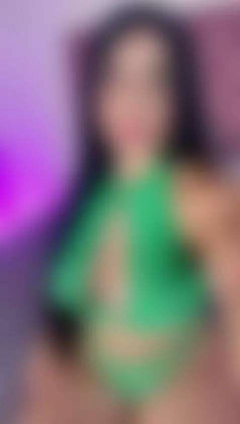 Do you like green color?😈 by susan-zc