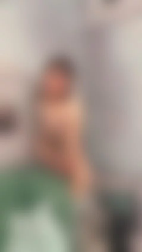 Elfa live by lizzydavis