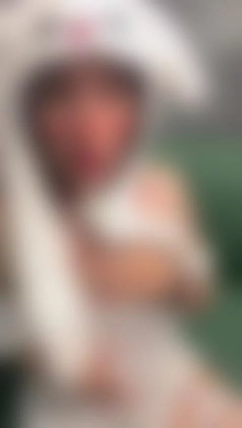 Hey honey! Your cute girl it's ready to make you so happy! C... by lizzydavis