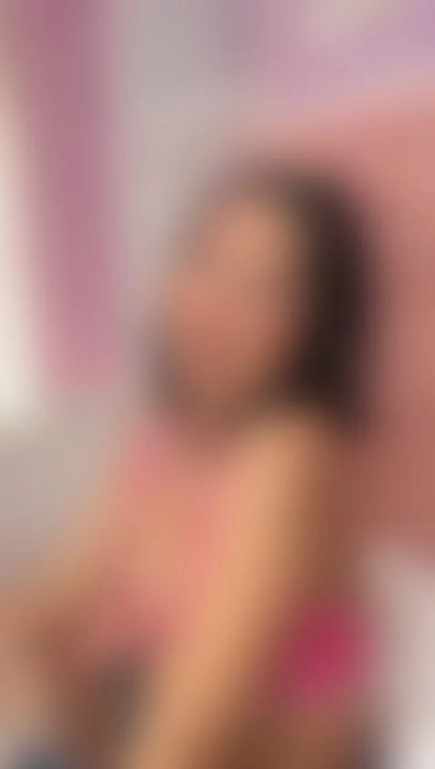 You are the temptation I can't resist. by alissoncolliinss