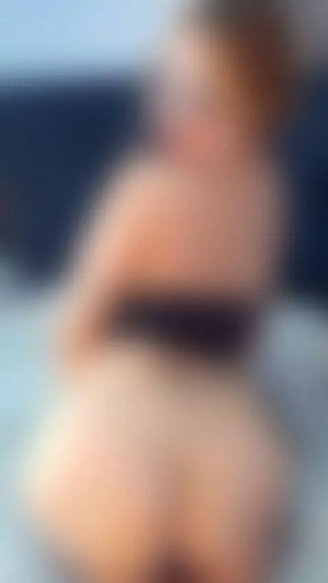 let me be the best Saturday distraction you'll have today, y... by mollycruz