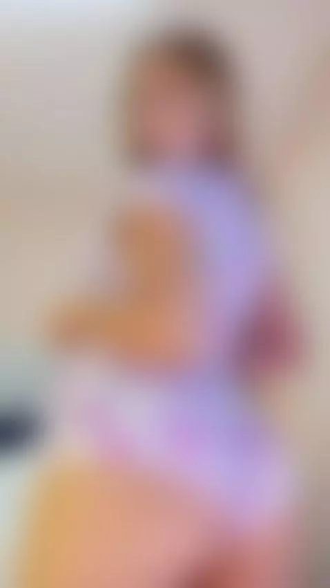 ready to sit on your face and have my pussy in your mouth...... by mollycruz