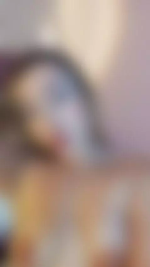 I'm available for you https://onlyfans.com/molly_cruzzz by mollycruz