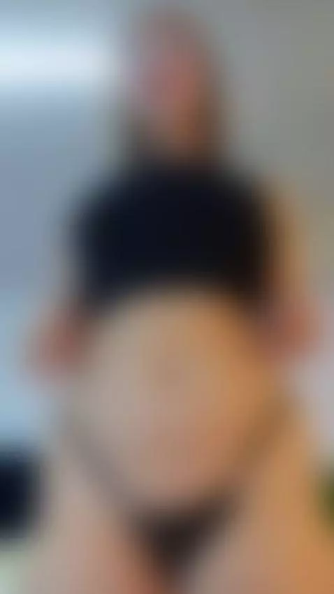 She is a virtual girl, who in my mind likes to play by mollycruz