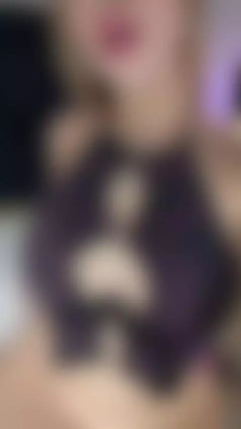 Grip my hips and don’t stop. 🥵 by mollycruz