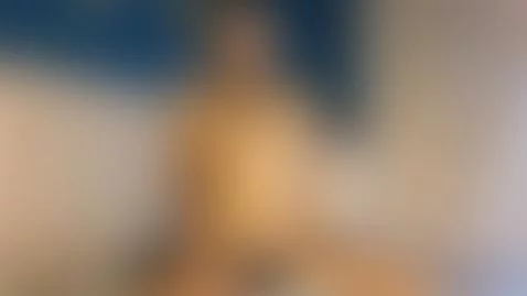 Let's start the week with something hot, ready? by mollycruz