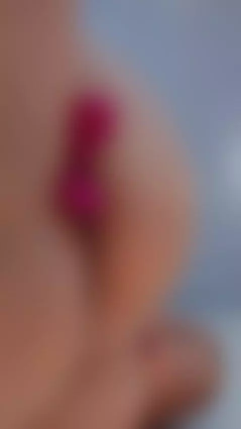 so my ass shakes by mollycruz