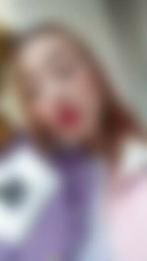 Start the week by seeing what I can do for you...🍑😈 by mollycruz