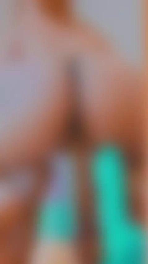 I have many toys, which one do you want me to play with? 😏🔥
... by mollycruz