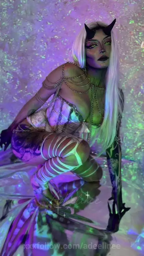 Your temptation is born here
https://www.camsoda.com/adeelin... by adeelinee