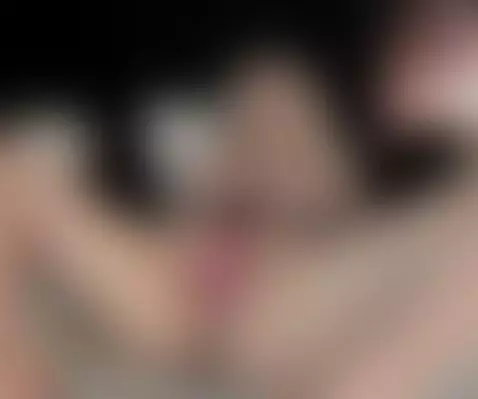 https://www.camsoda.com/adeelinee by adeelinee