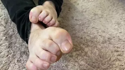 FEET PLAY!! by cutemoo