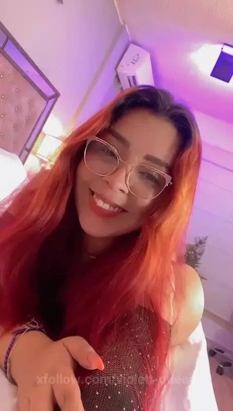 Come here my ass wants you on it 🍑 by violett-queen