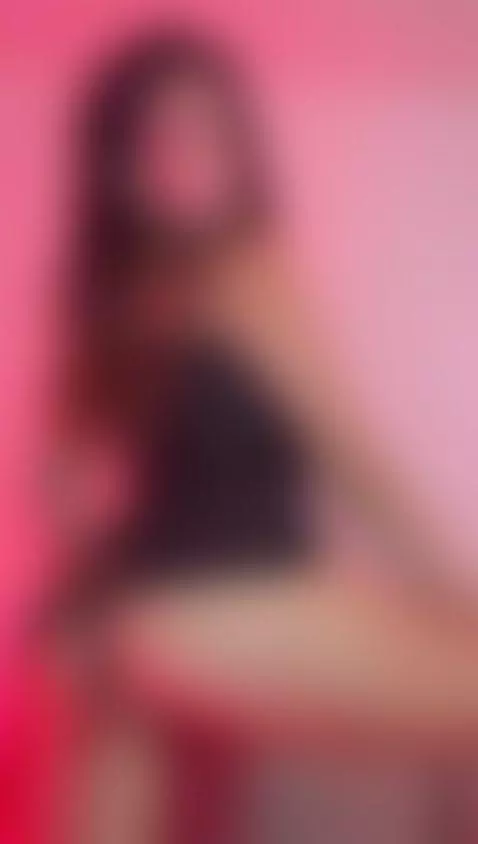 A little tease before I drive you crazy 🔥 by alyssia-collins