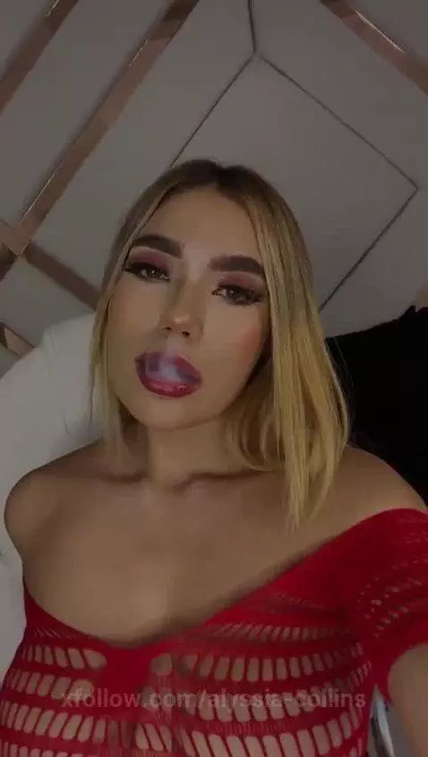 Hey there! Do you want play with me? ♥😈 by alyssia-collins