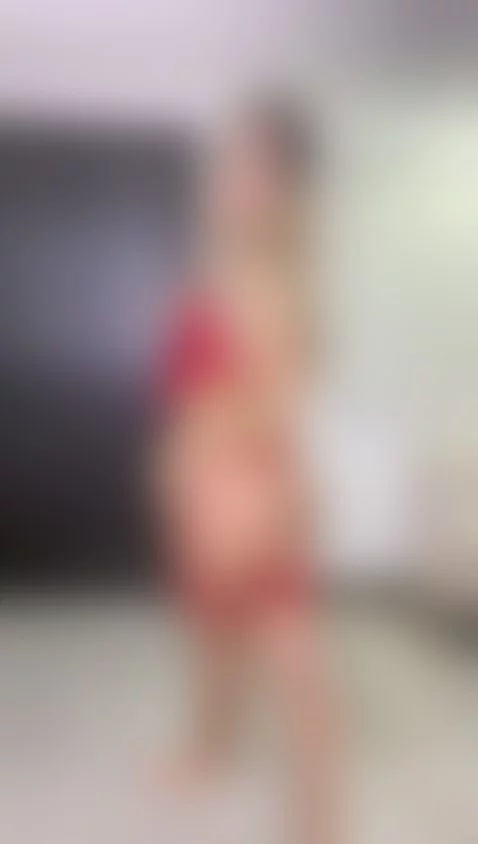 do you want to see my bouncing ass ? by colombianacute