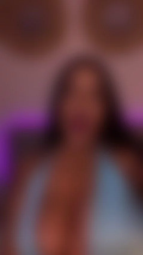 lick my pussy like “LALALA” by marianacuellar