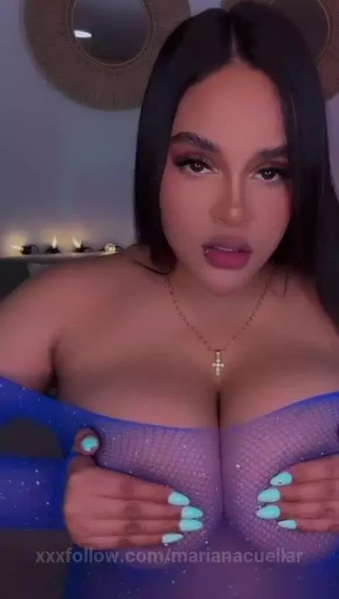 😈💦READY TO FILL THIS PAIR OF MELONS WITH MILK?💦😈 by marianacuellar