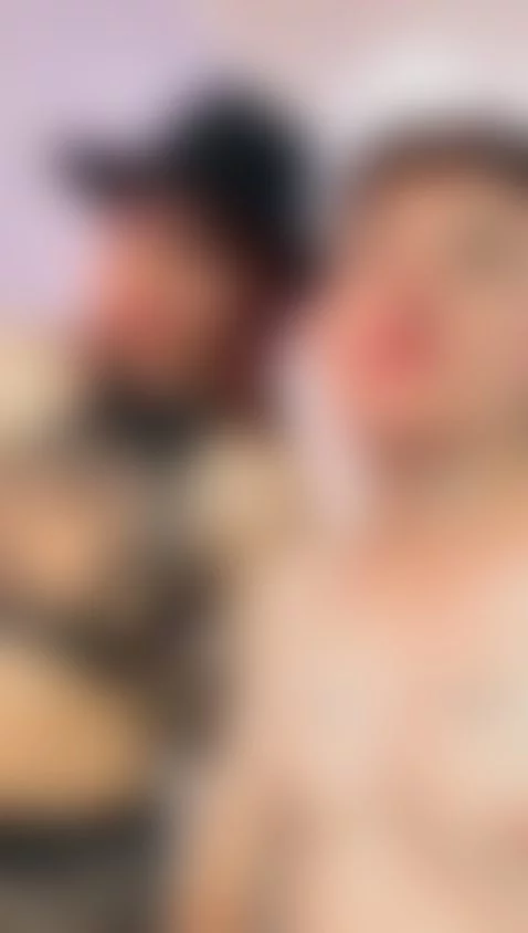 It looks beautiful, doesn't it? by lana-blush