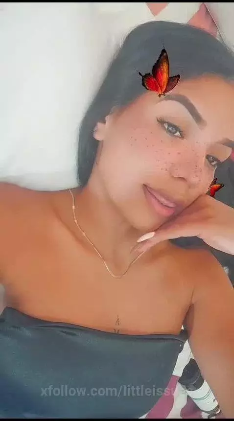 Daddy kiss me and play with my body. 🍒💋🥰 by littleissues