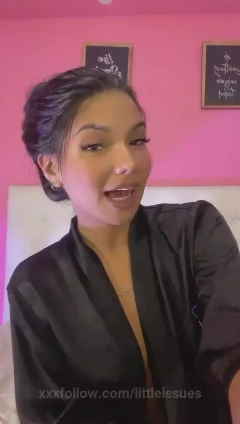 I just got out of the bathroom and I'm ready to have fun wit... by littleissues