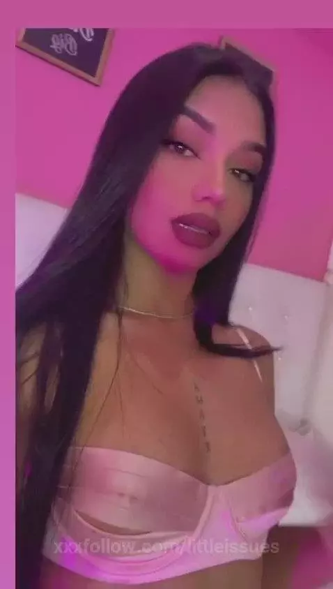 Honey, my body wants to feel your caresses 🍒🔥😏 by littleissues