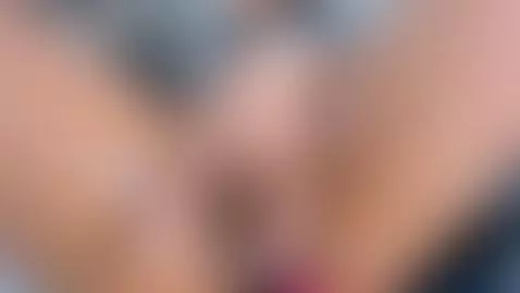 My sexy pussy wants Squirt 🍑💦 by maddiescott1