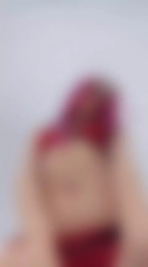 Hello love, do you like the red color? I have something new ... by maddiescott1