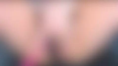 come and play with my hot and dominant body🔥🍑💦😈 by maddiescott1