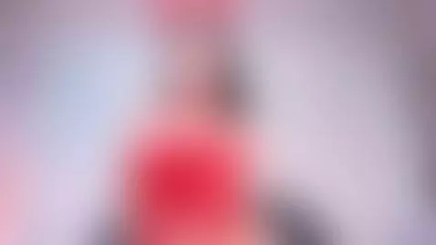 come and play with my hot and dominant body🔥🍑💦😈 by maddiescott1