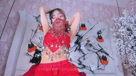 Come discover my delicious wet pussy 💦🔥 by maddiescott1